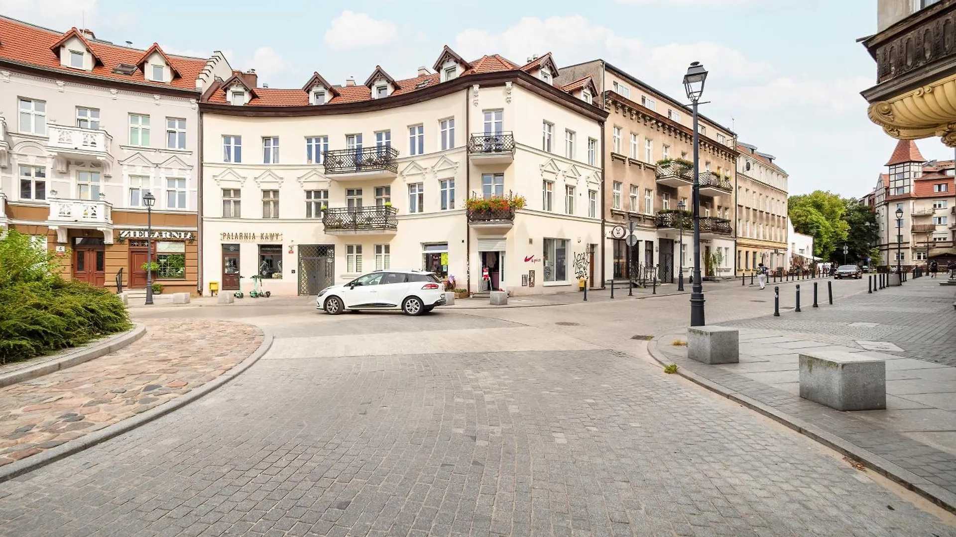 Przestronny I Jasny Apartament Gdansk Wrzeszcz By Noclegi Renters Poland