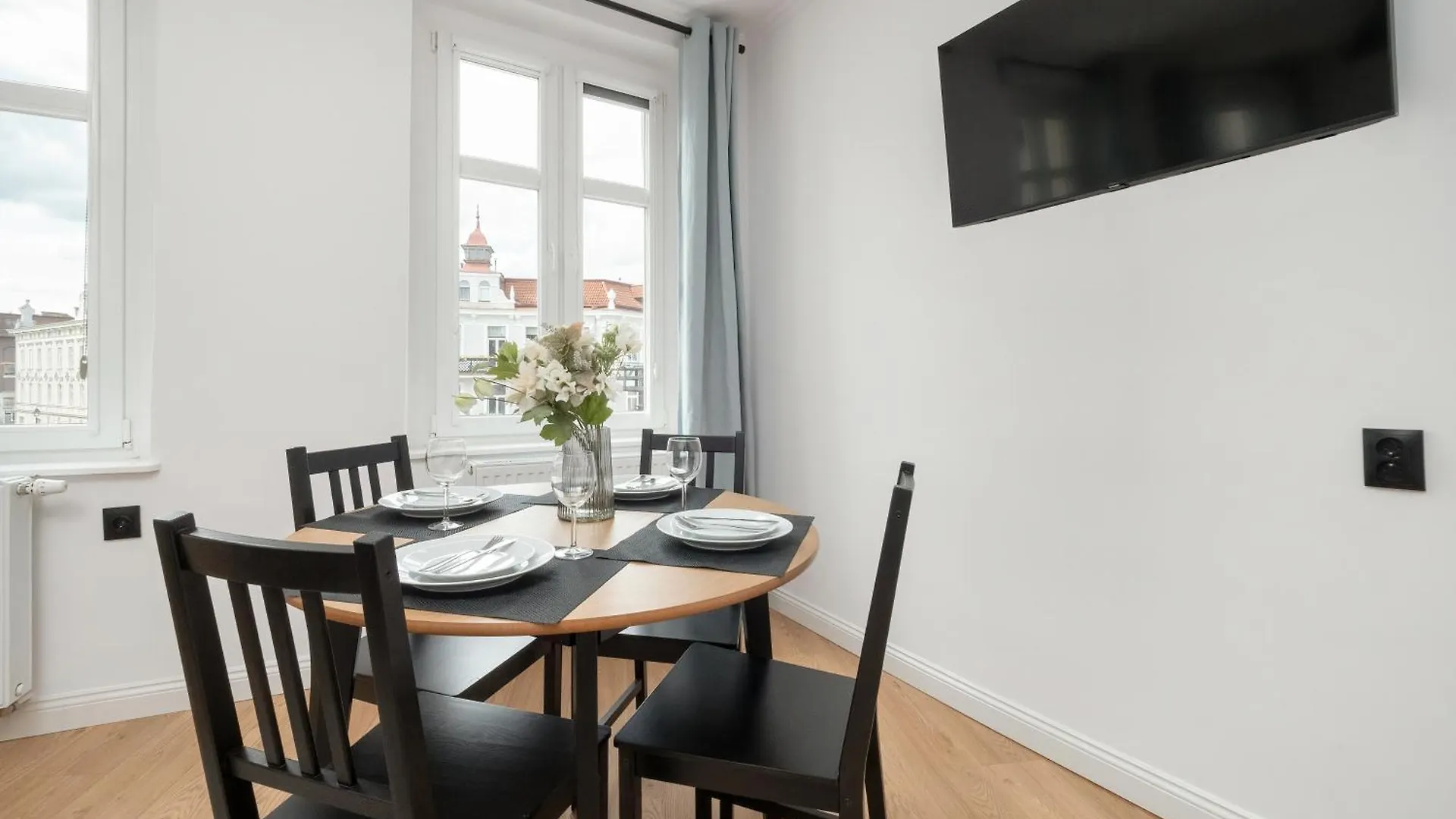 Przestronny I Jasny Apartament Gdansk Wrzeszcz By Noclegi Renters 0*,
